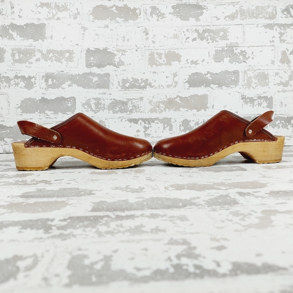 Boutique Brown Wood Sole Round Toe Strap Buckle Boho Casual Clogs E955 - Picture 7 of 13